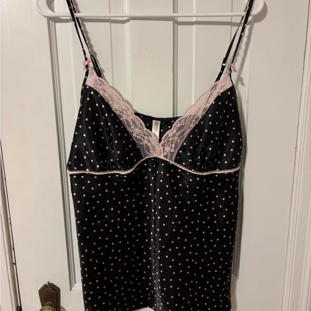 Gilligan & O'Malley Black and Pink Chemise with Lace Trim